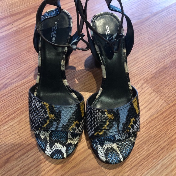 Coach Shoes - 🎉🎉HP🎉🎉 Blue Snake Skin Style Coach Heels